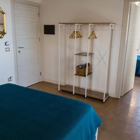 111 Apartments & Rooms Patti Eksteriør billede